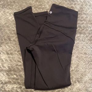 Lululemon In Movement Size 6